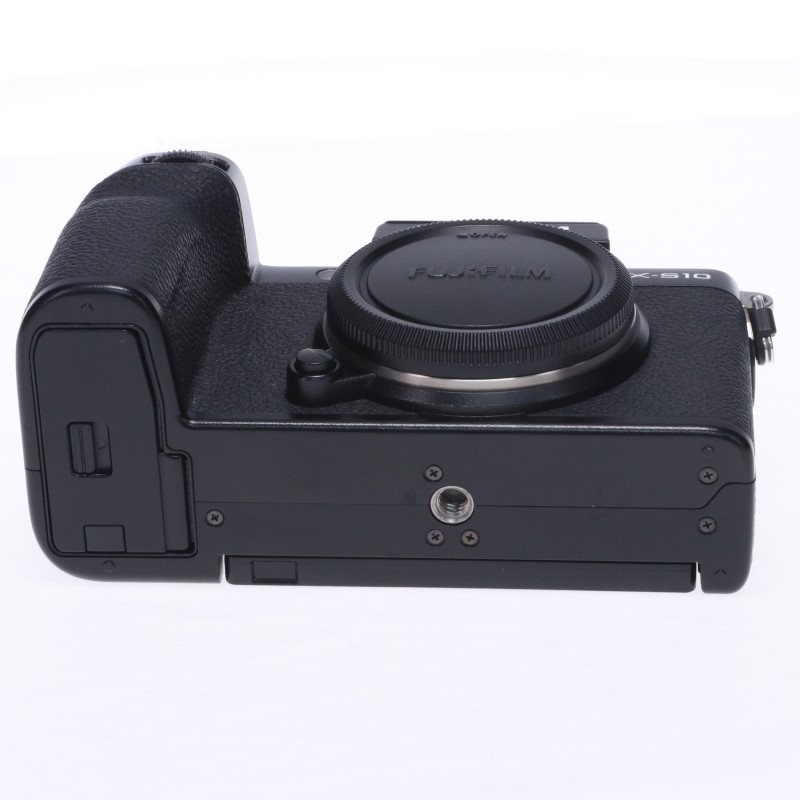 FUJIFILM X-S10