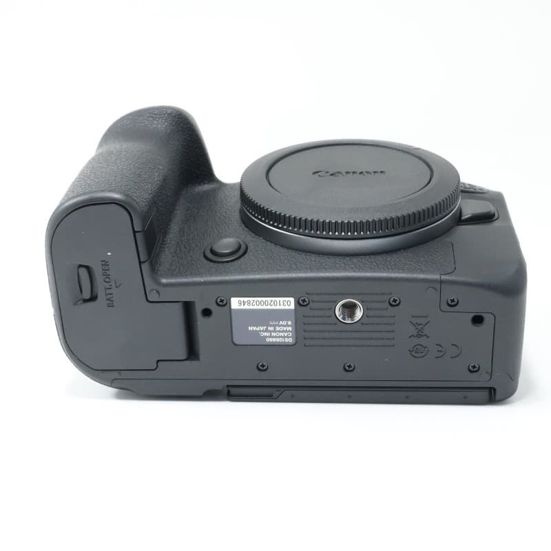 EOS R6 Mark II ボディー