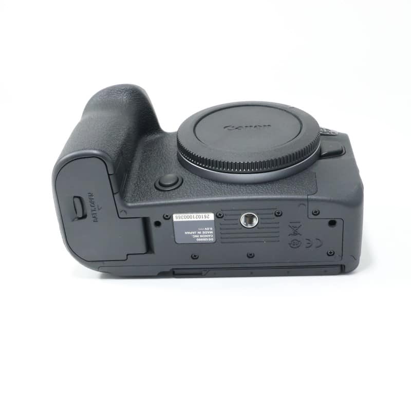 EOS R6 Mark II ボディー