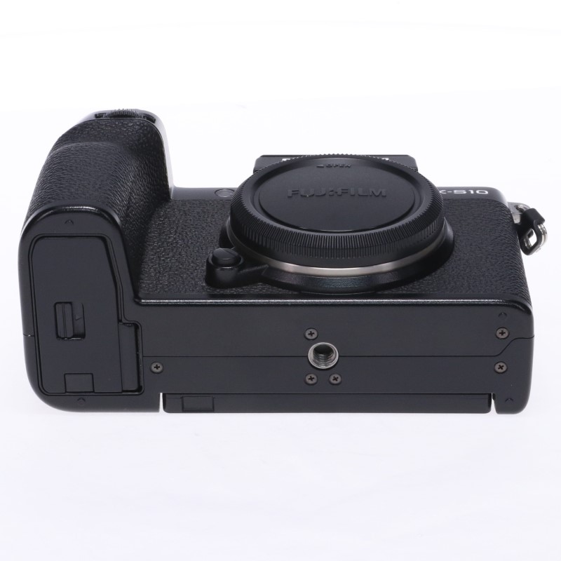 FUJIFILM X-S10
