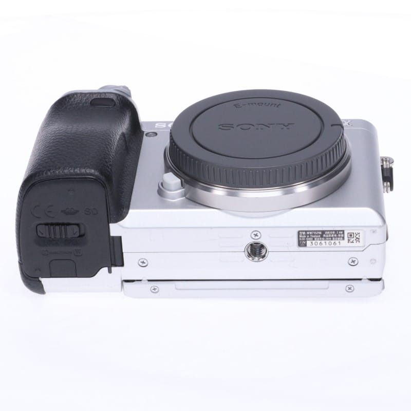 α6400 ボディ シルバー ILCE-6400S