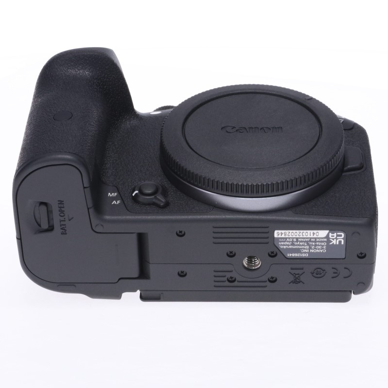 EOS R7