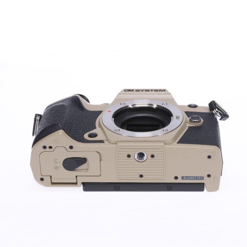 OM SYSTEM OM-5 Mark II ボディー サンドベージュ