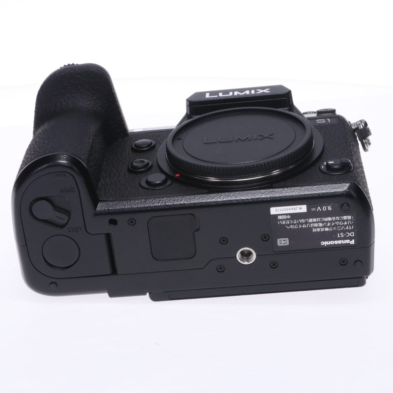 LUMIX DC-S1