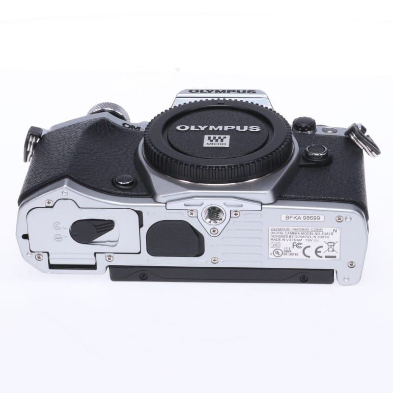 OM-D E-M5 Mark II ボディー シルバー