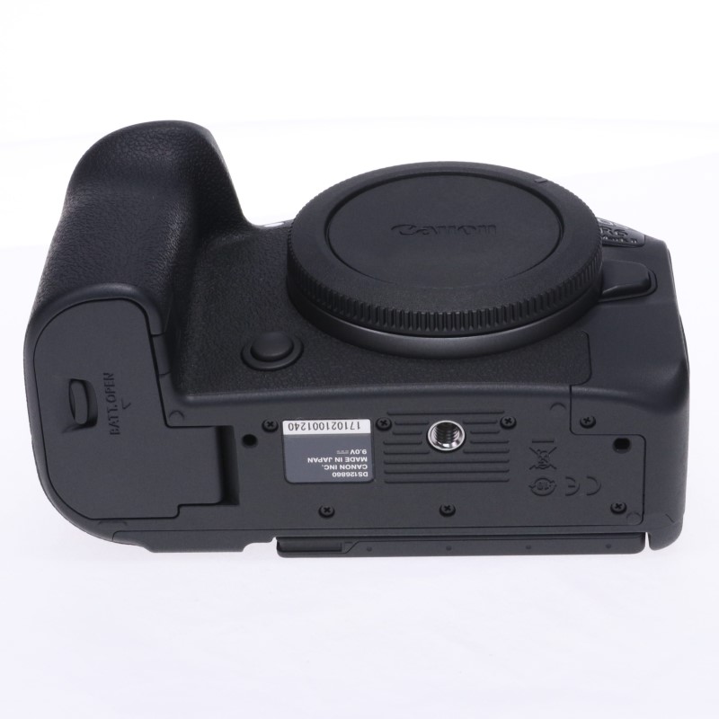 EOS R6 Mark II ボディー