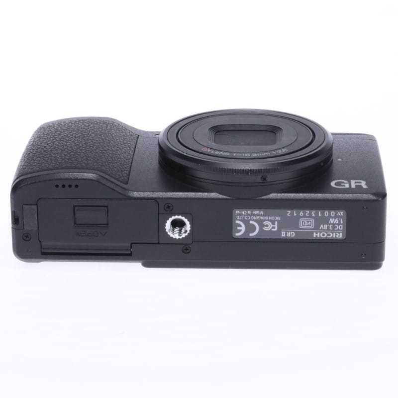 RICOH GRII 中古 C2120180768915｜中古通販フジヤカメラ