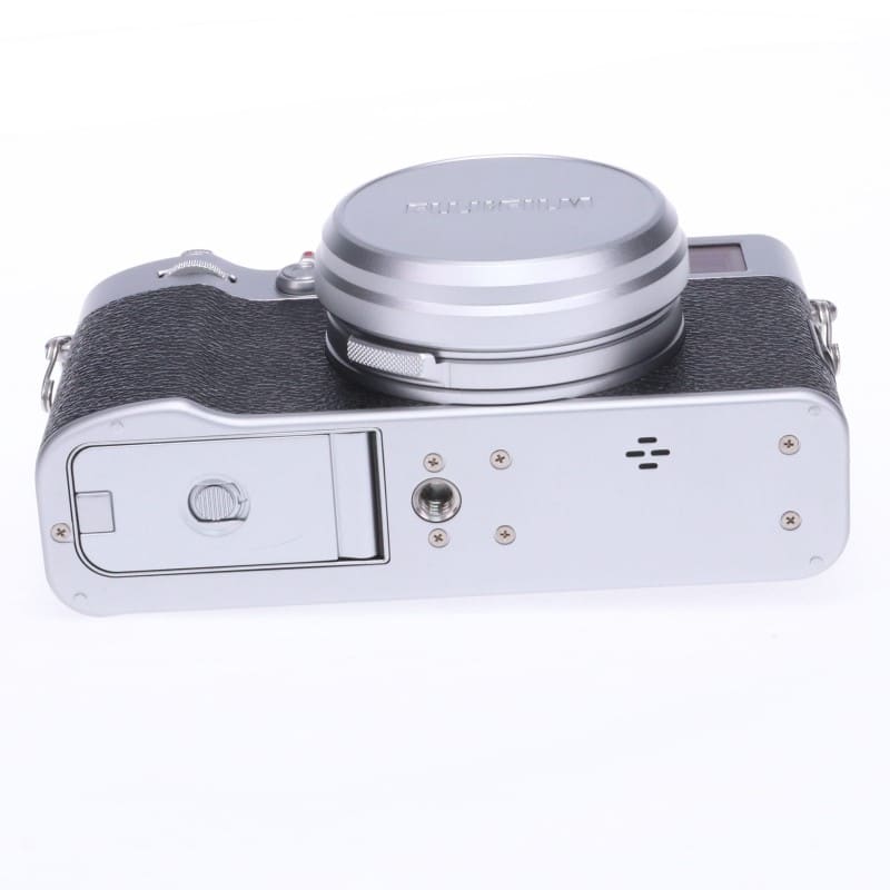 【ほぼ未使用品】Fujifilm X100V シルバー 富士フイルム FUJIFILM X100V シルバー｜新品通販フジヤカメラ