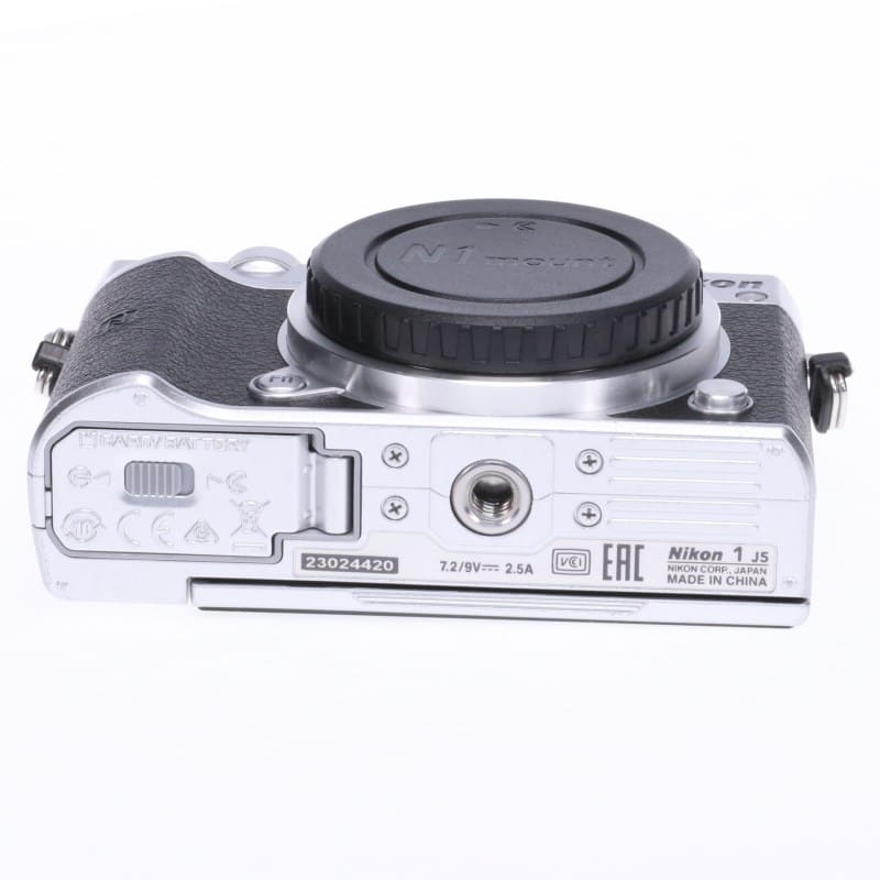 Nikon 1 J5 ボディー シルバー