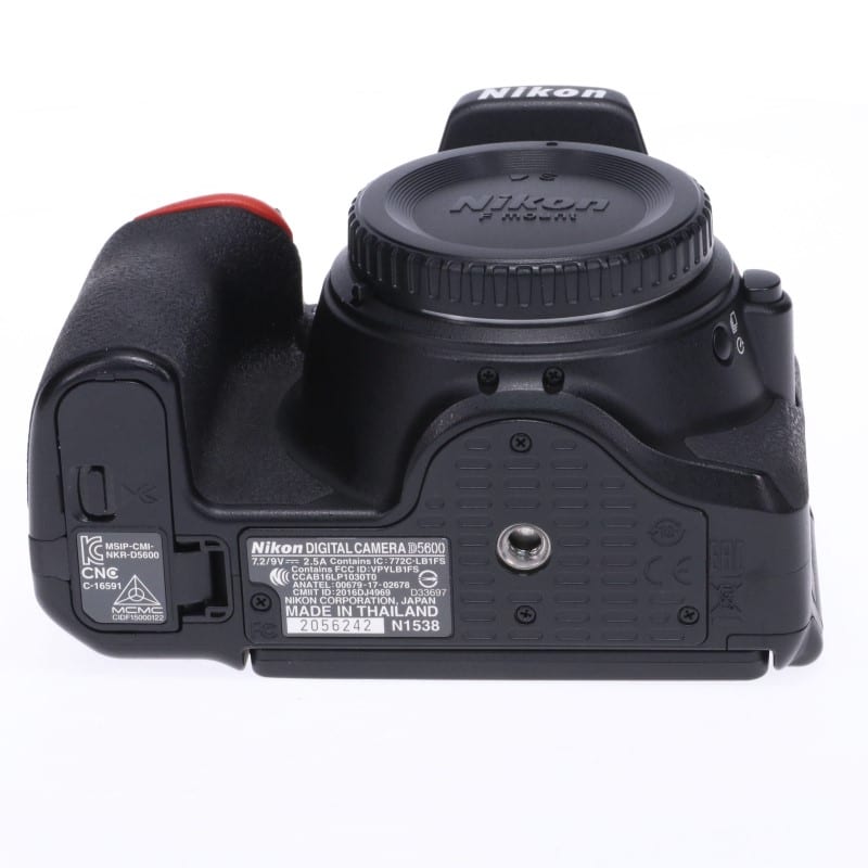 D5600 ボディ