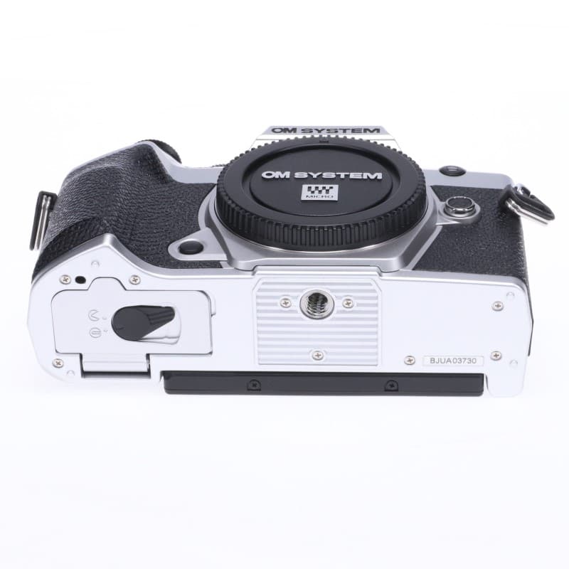OM SYSTEM OM-5 Mark II ボディー シルバー