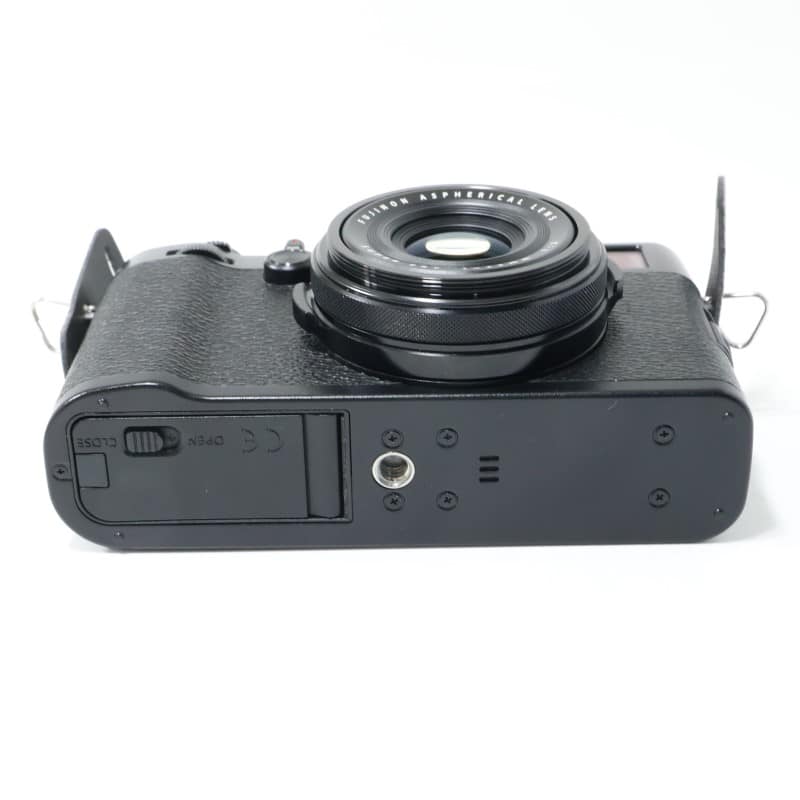 富士フイルム FUJIFILM X100F ブラック 中古 C2120184016241｜中古通販