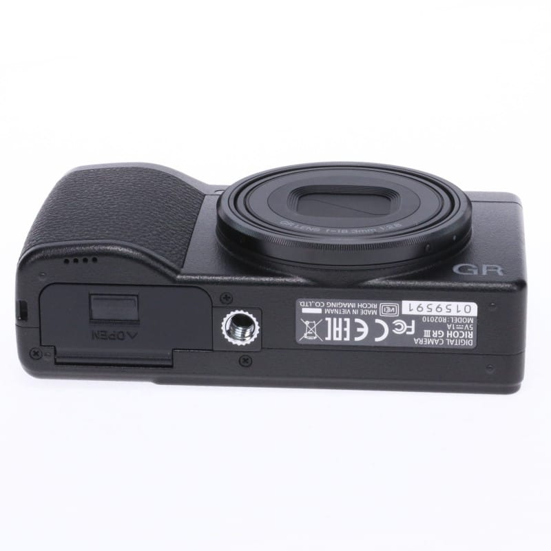 RICOH RICOH GR III HDF 中古 C2120184380939｜中古通販フジヤカメラ
