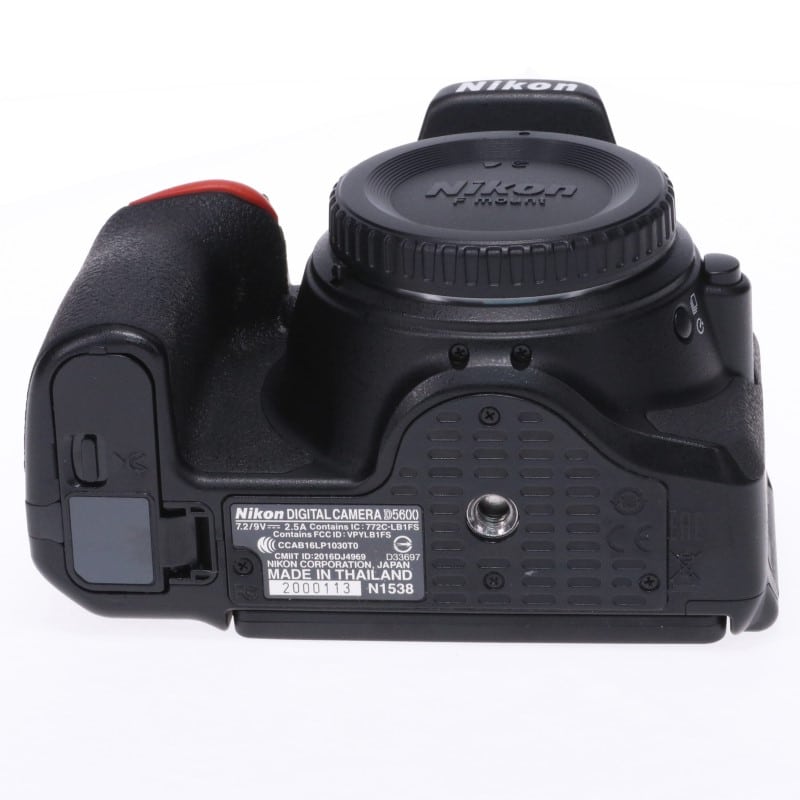 D5600