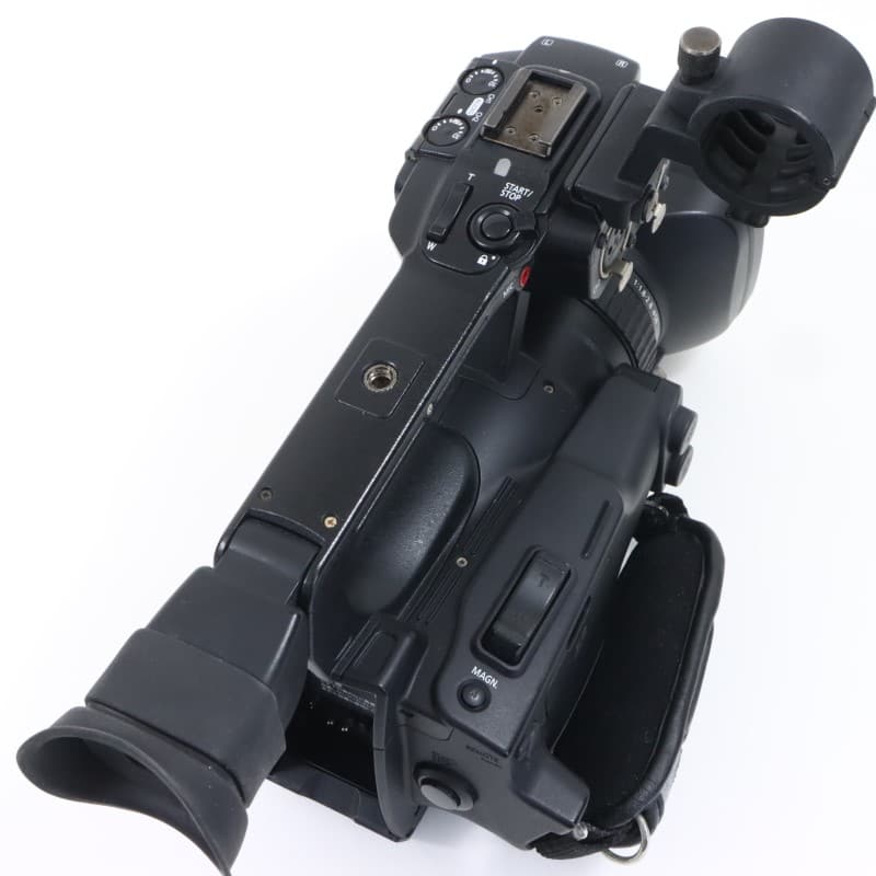 XF105 [業務用デジタルビデオカメラ]