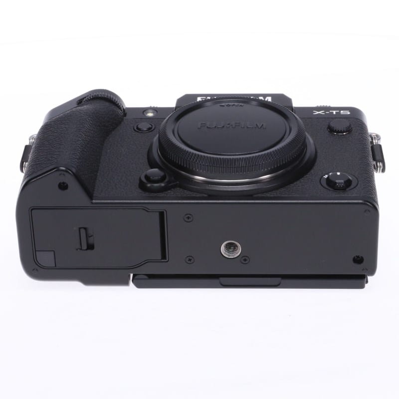 富士フイルム FUJIFILM X-T5 ボディ ブラック 日本語・英語版 Aランク