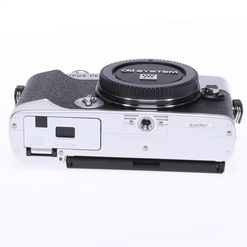 OLYMPUS／OM SYSTEM PEN E-P7 ボディー シルバー Aランク 中古｜フジヤ