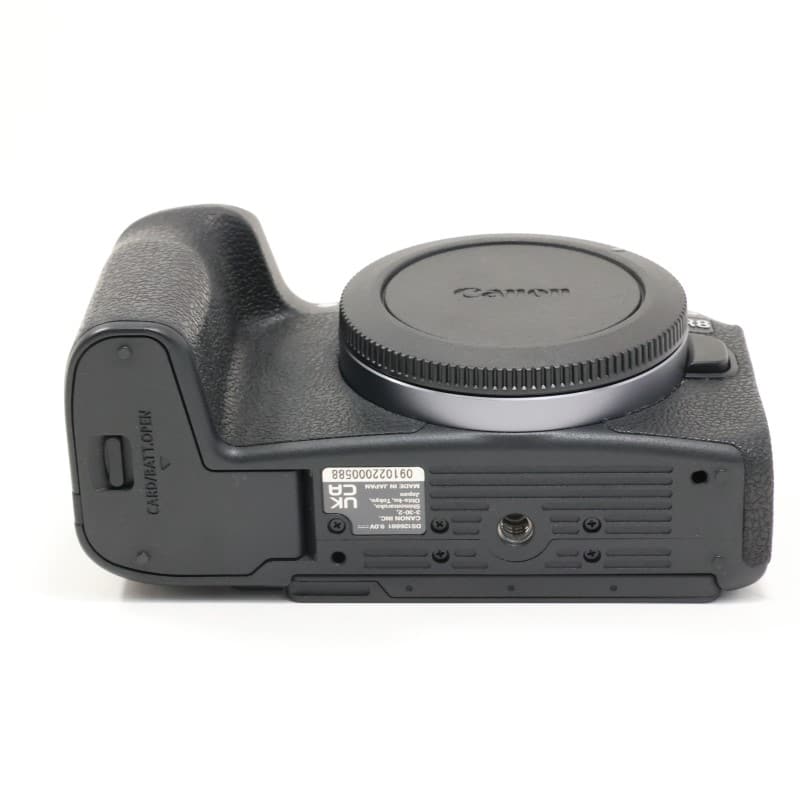 EOS R8 ボディー