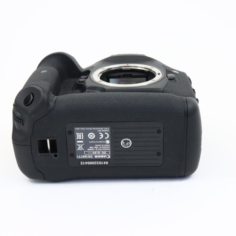 EOS-1D X Mark III ボディー