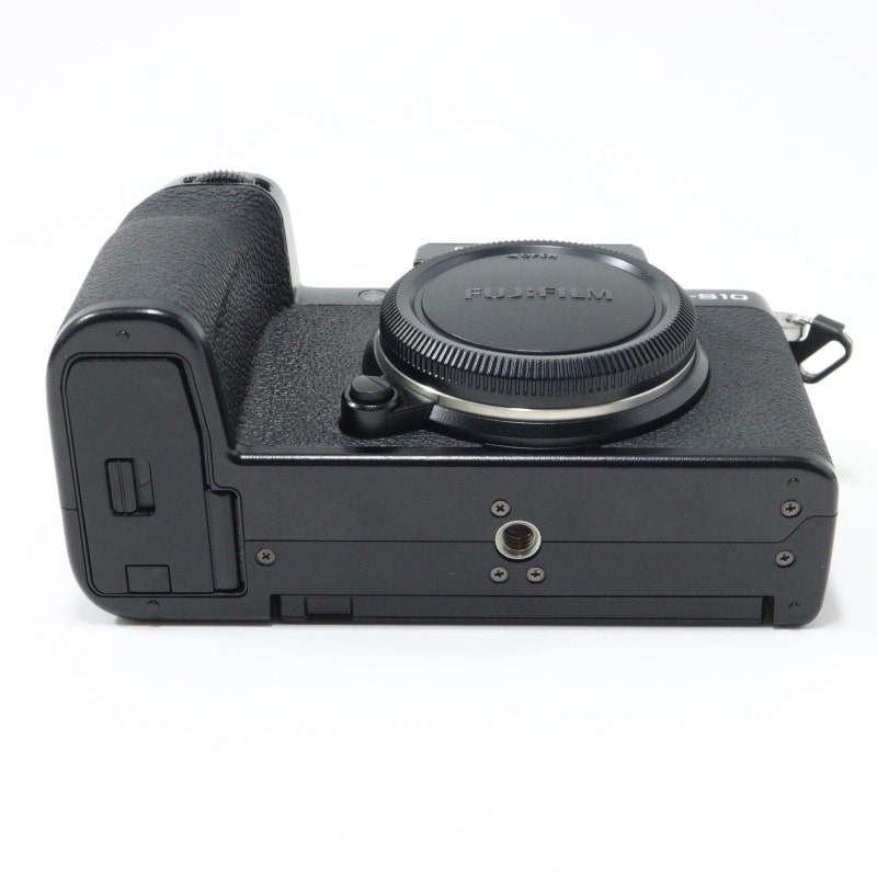 FUJIFILM X-S10