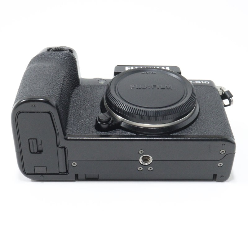 FUJIFILM X-S10
