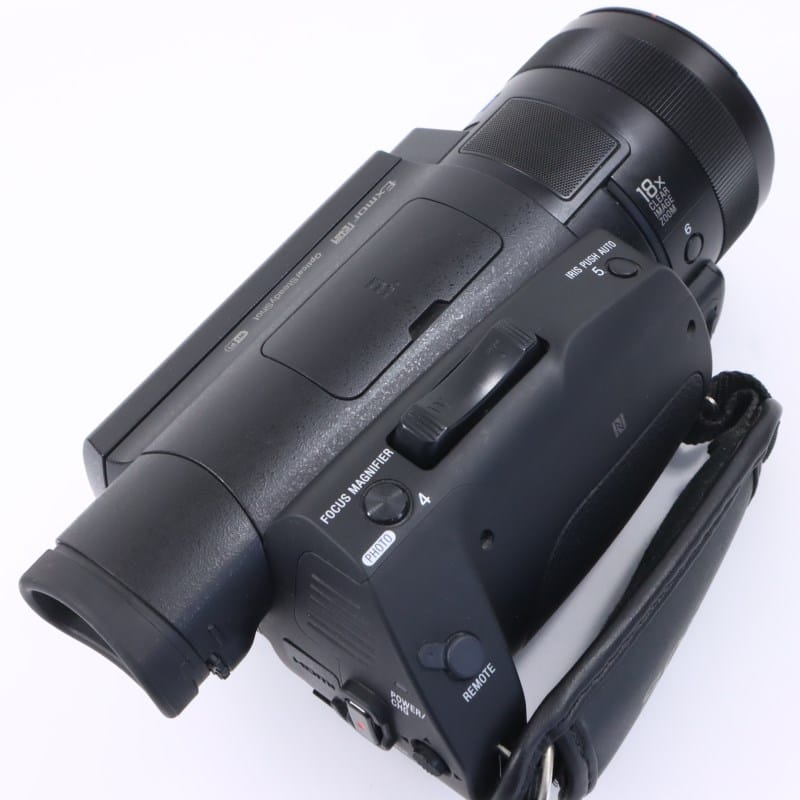 FDR-AX700 FDR-AX700/BC