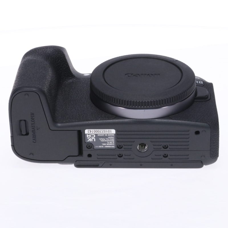 EOS R8 ボディー