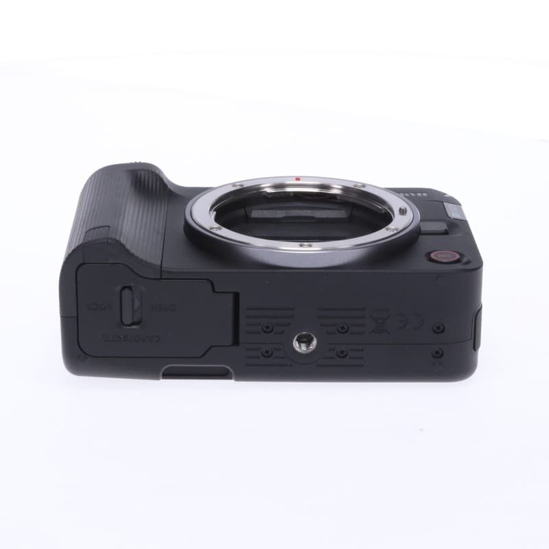 EOS R50 V