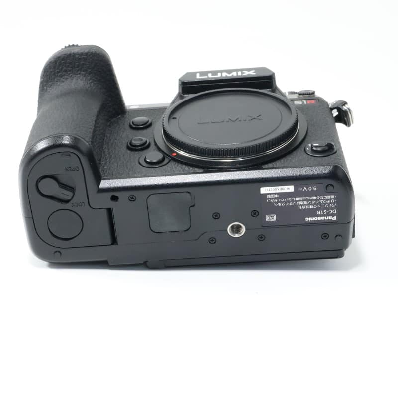 LUMIX S1R ボディ DC-S1R-K