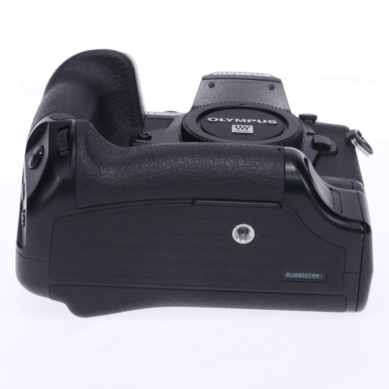 OM-D E-M1X ボディー