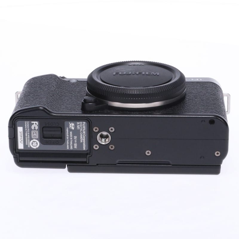 FUJIFILM X-M1 ボディ ブラック