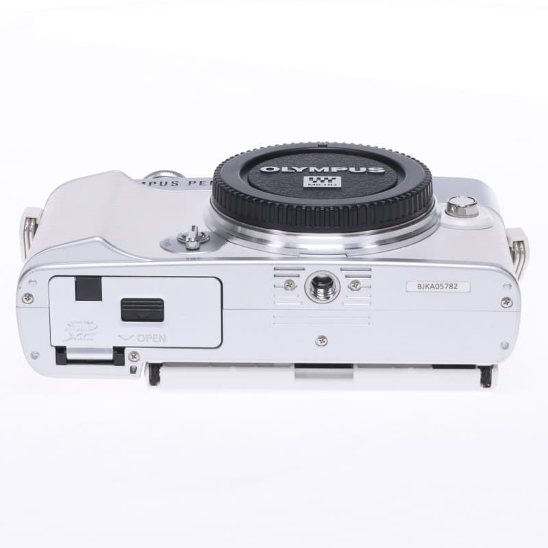 OLYMPUS PEN E-P7 ボディー ホワイト
