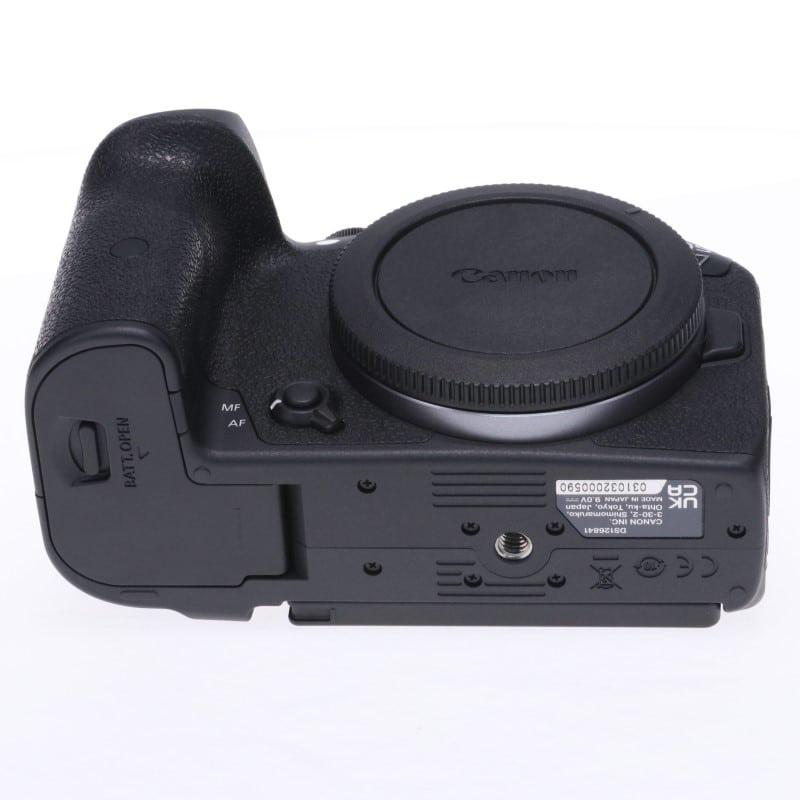 EOS R7 ボディー