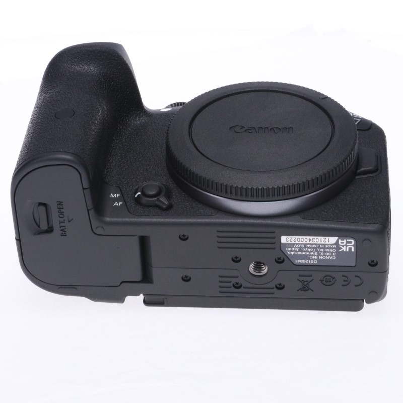 EOS R7