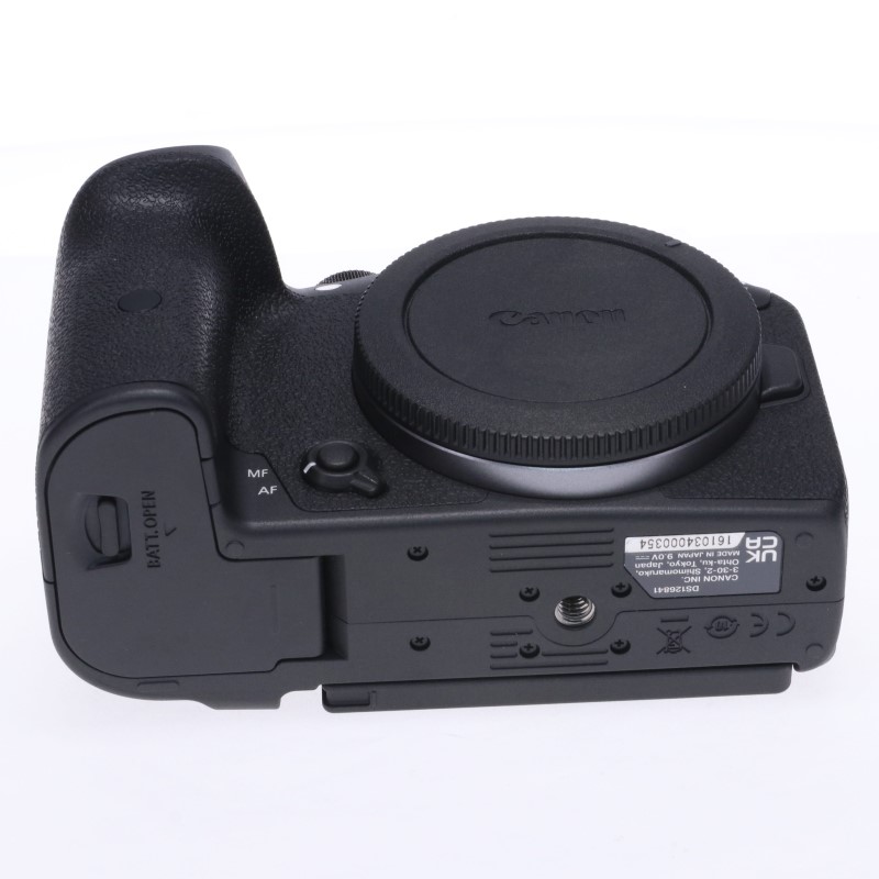 EOS R7