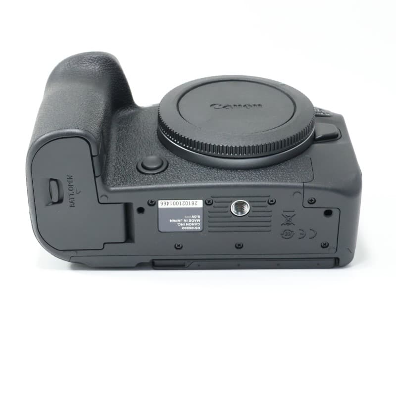 EOS R6 Mark II ボディー