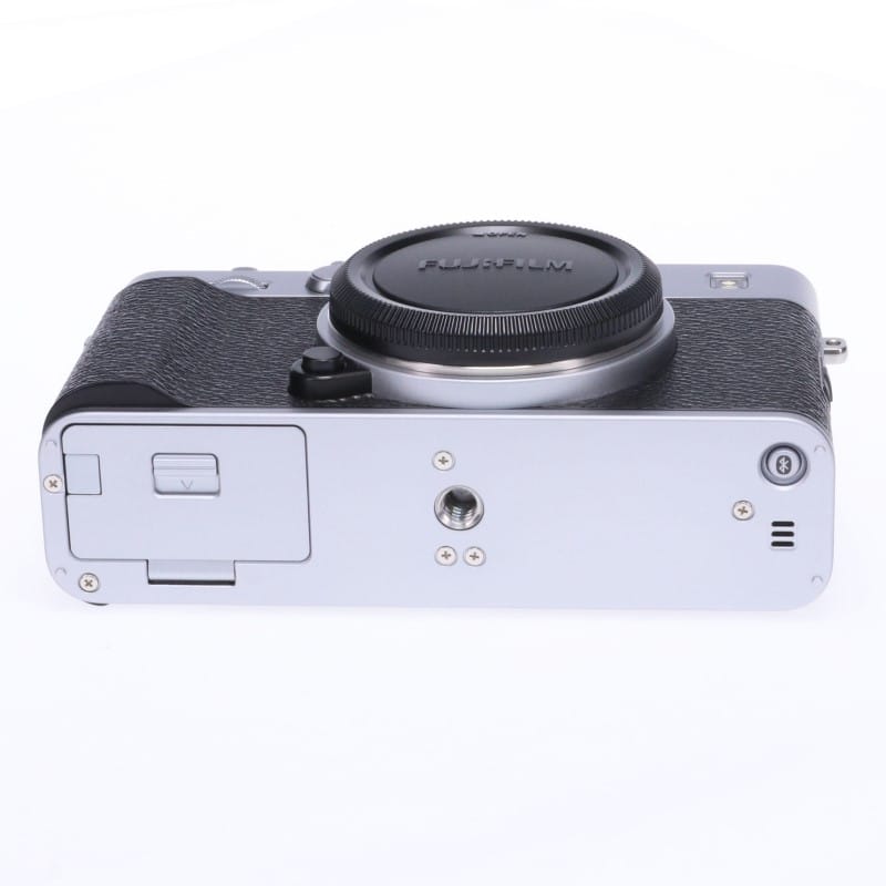 FUJIFILM X-T30II シルバー ボディのみ Amazon.co.jp: 富士フイルム(FUJIFILM) ミラーレス一眼 X-T30II