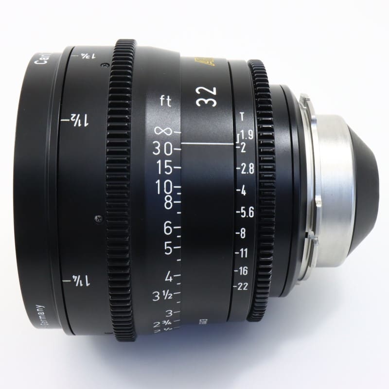 ARRI/ZEISS Ultra Prime 32mm T1.9