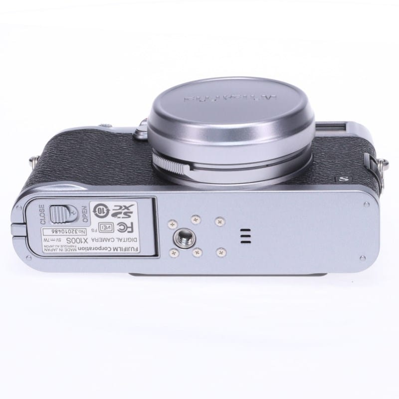 FUJIFILM X100S