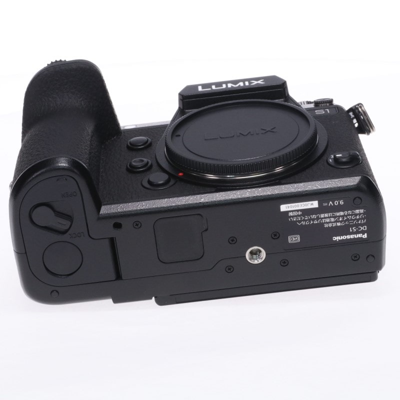 LUMIX DC-S1
