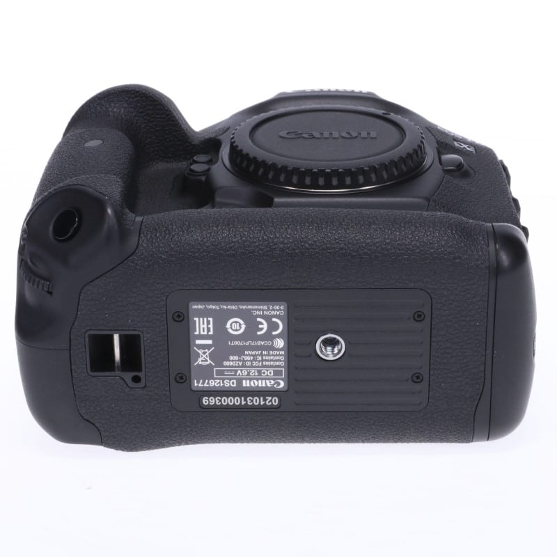 EOS-1D X Mark III ボディー