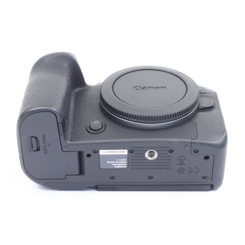 EOS R6 Mark II ボディー