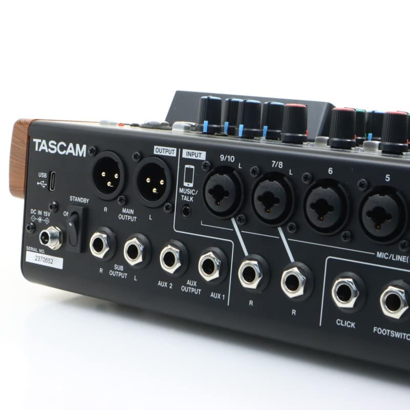 Model 12 [12トラックレコーディングミキサー]
