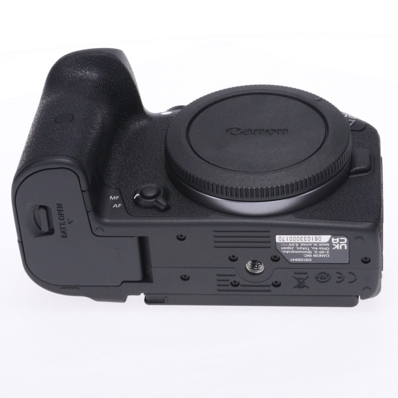 EOS R7