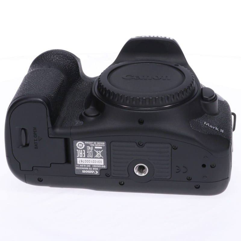 Canon EOS 7D Mark II ボディー AB-ランク 中古｜フジヤカメラ