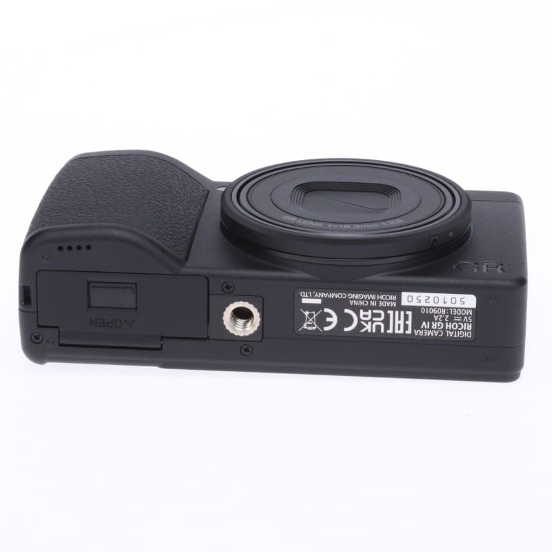 RICOH RICOH GR IV Monochrome Aランク 中古｜フジヤカメラ