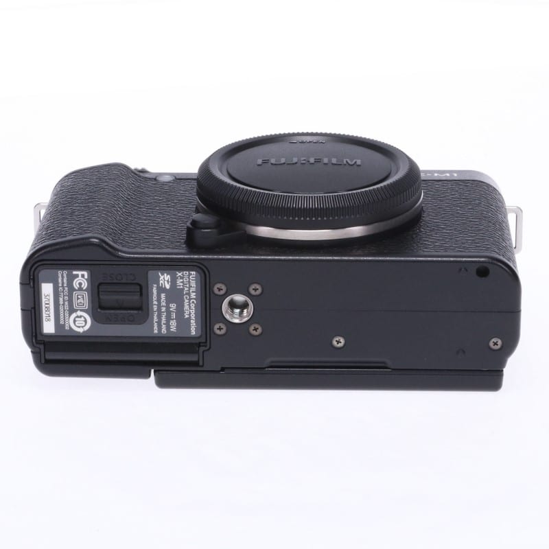 FUJIFILM X-M1 ボディ ブラック