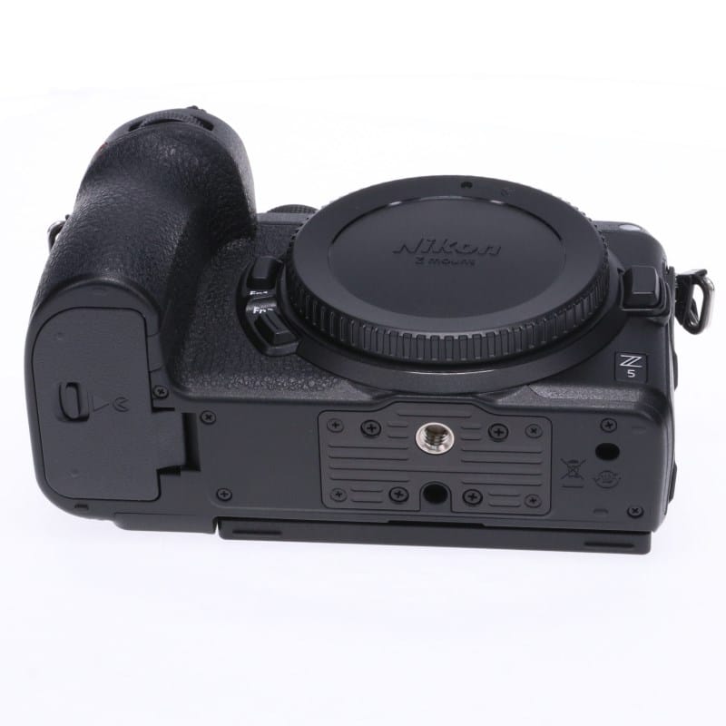 Nikon Z5 ボディ AB+ランク 中古｜フジヤカメラ