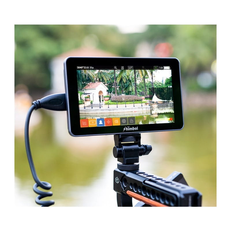 M5 Professional on-camera monitor