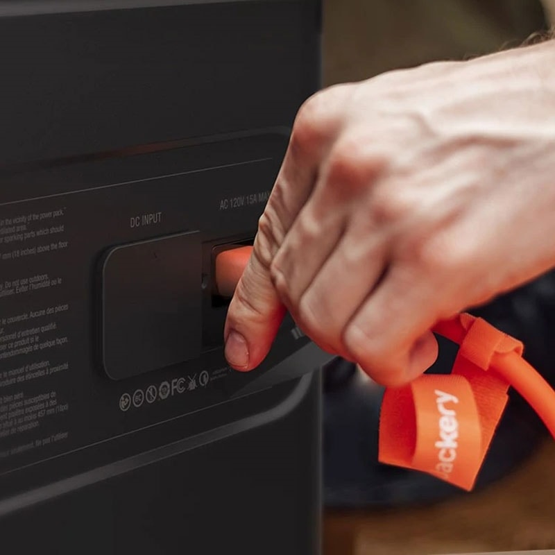 Jackery ポータブル電源 2000 Pro JE-2000A